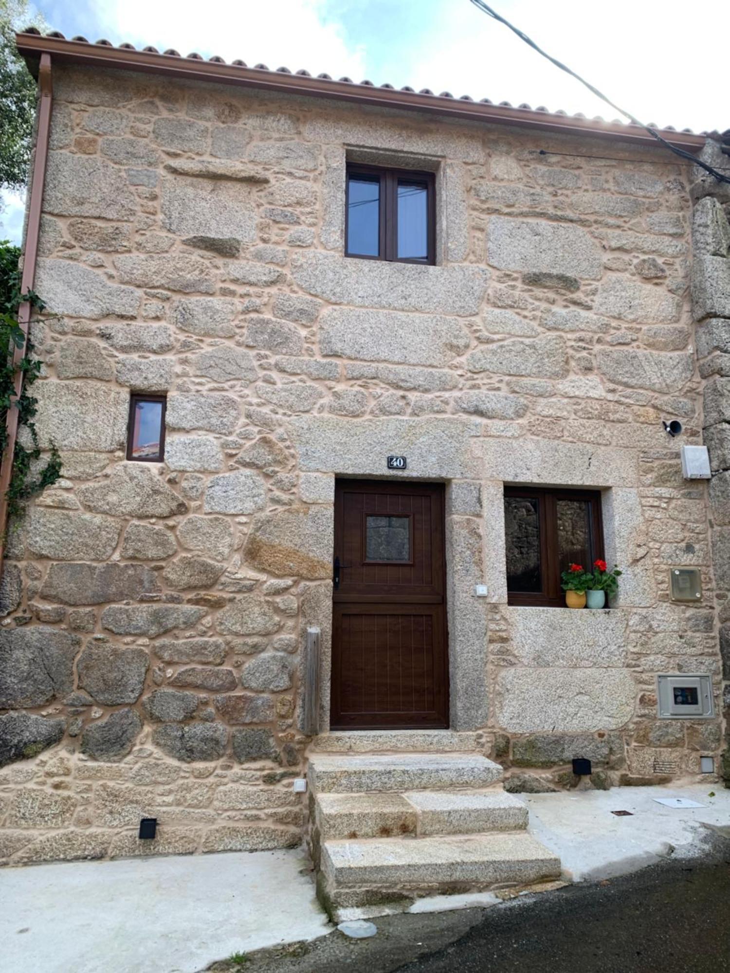Casa A Pracina, Playa De Soesto Villa Laxe Bagian luar foto